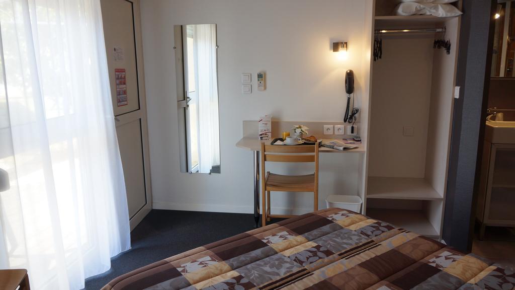 Charme Hotel En Beaujolais Belleville-sur-Saône Oda fotoğraf
